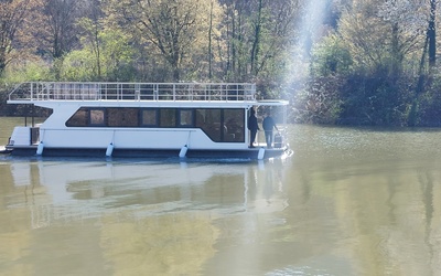 Inter Corpora Demeter 145