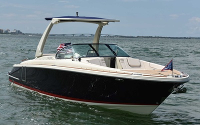Chris-Craft Launch 28 GT