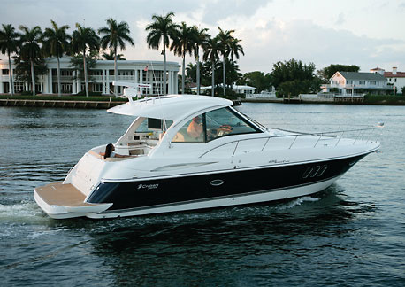 Cruisers Yachts 420 Sports Coupe