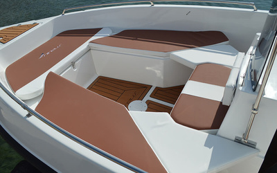 Nireus Ω53 Pleasure