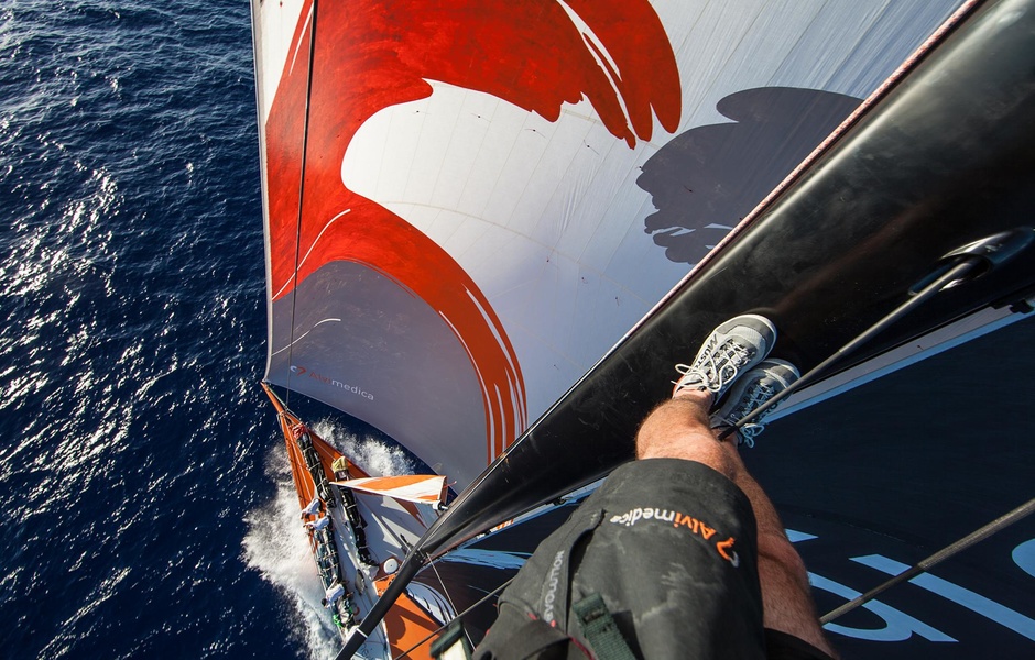 Amory Ross на мачте Team Alvimedica