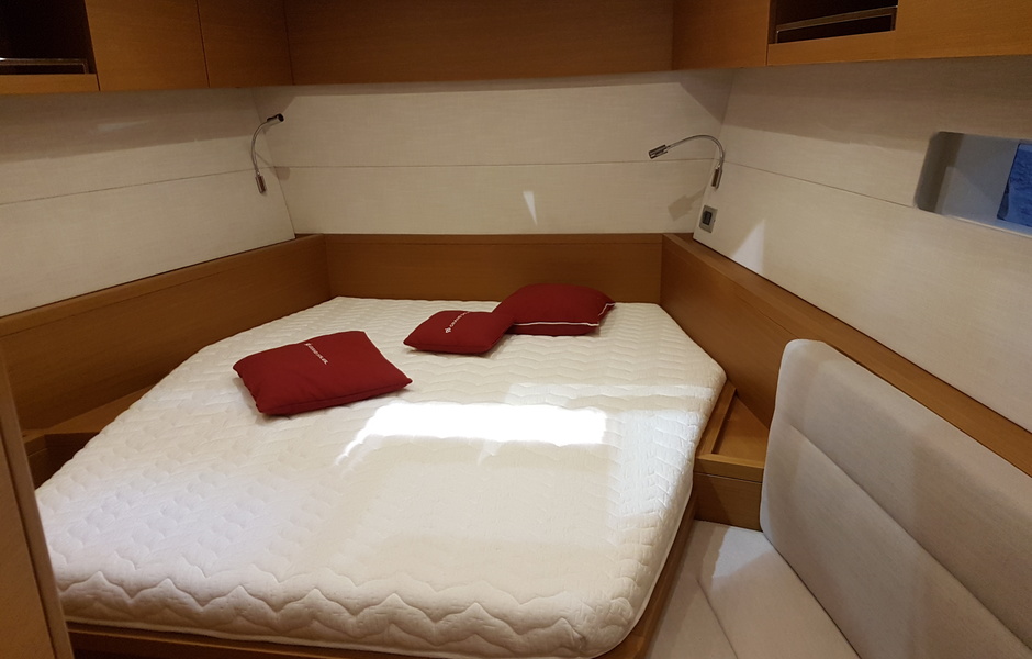 Grand Soleil 46