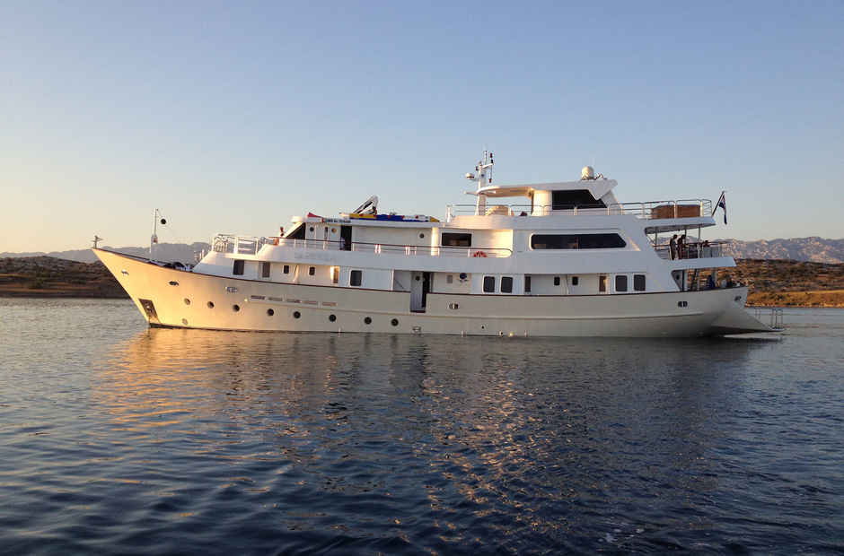 Custom Boats La Perla