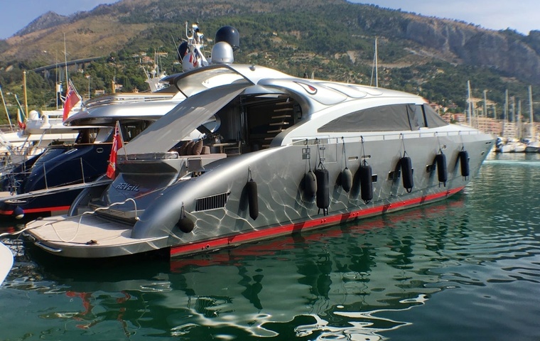 AB Yachts AB 92 (2009)