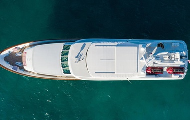 Trinity Yachts Pursuit