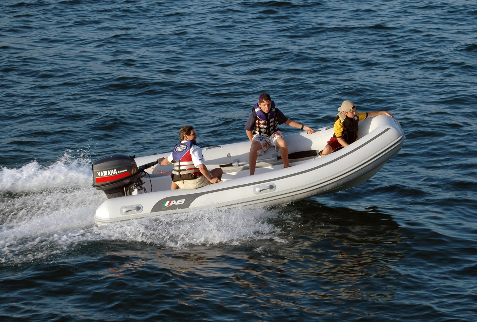 AB Inflatables Navigo 14 VS: Prices, Specs, Reviews And Sales ...