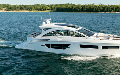 Cruisers Yachts 60 Cantius