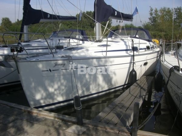Bavaria Cruiser 37  (2007)