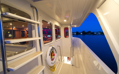 Offshore Yachts 80’ Voyager Grand Salon