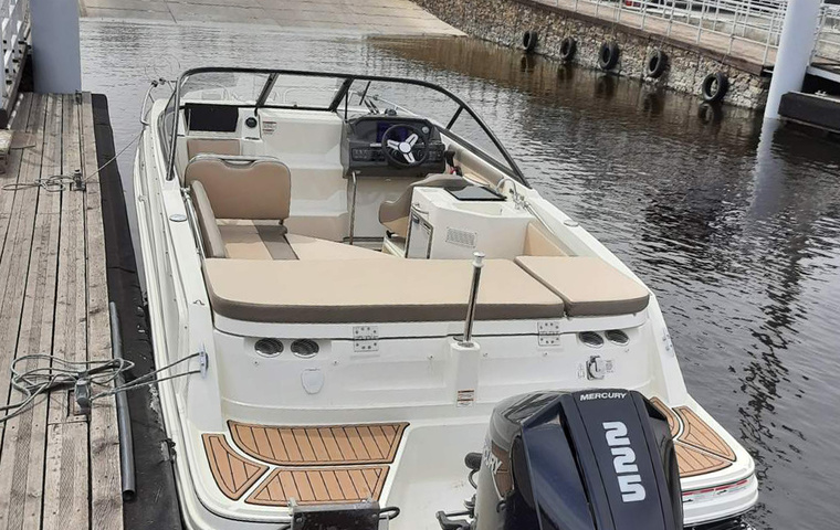 Bayliner VR6 Cuddy Outboard (2019)