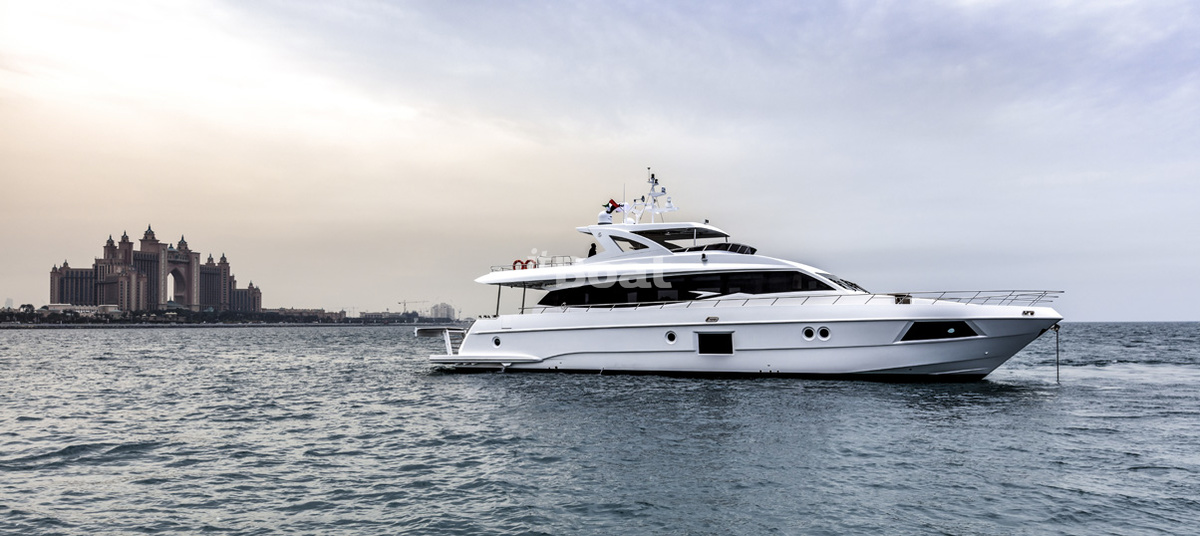 majesty 90 yacht price