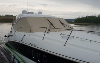 Cruisers Yachts 390 Sports Coupe
