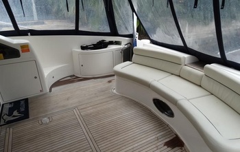Azimut 62E