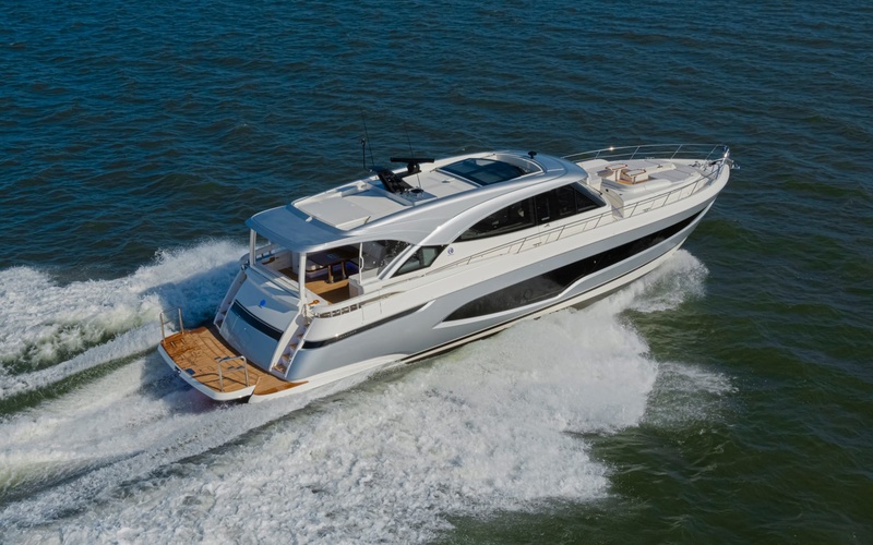Riviera 6800 Sport Yacht Platinum Edition