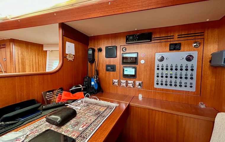 Hallberg-Rassy  44 (2020)