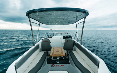 Zeus Tender 72