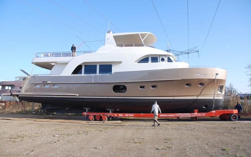 Van Der Heijden Explorer 2100