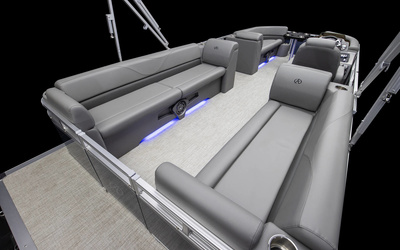 Avalon VLS Quad Lounge 18