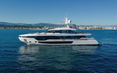 Azimut H