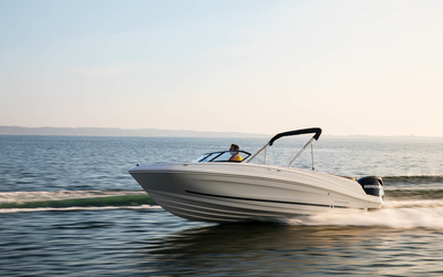 Bayliner VR6 Bowrider Outboard