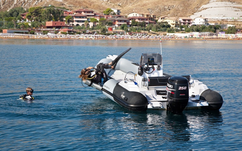 Ranieri Cayman 23 Sport Diving