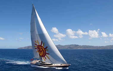 Alloy Yachts Tiara II