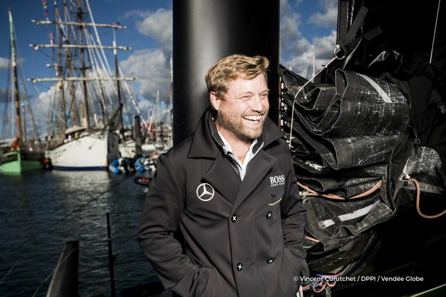 Alex Thomson