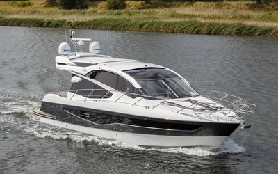 Galeon 560 Skydeck