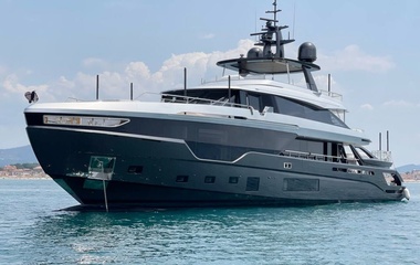 Azimut Eye of Destiny