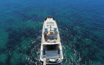Azimut 64