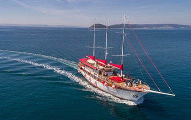 Custom Boats Barbara