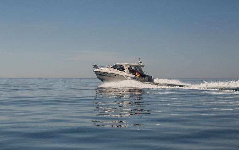 bavaria Bavaria Sport 43 HT (2012)