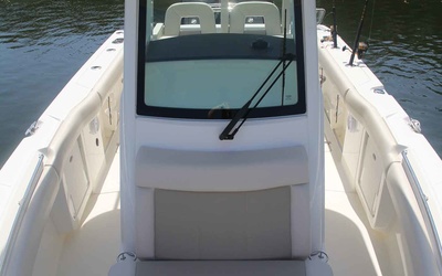 Boston Whaler 250 Outrage
