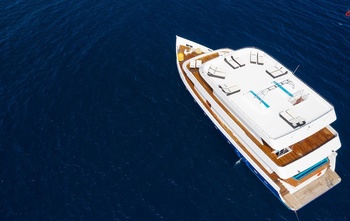 Maldives Explorer Liveaboard (2012)