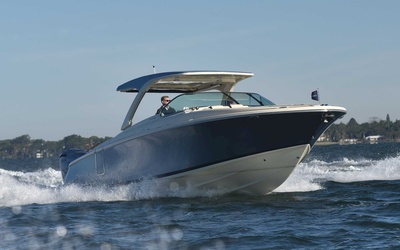 Chris-Craft Launch 35 GT