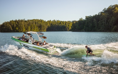 Malibu Wakesetter 25 LSV