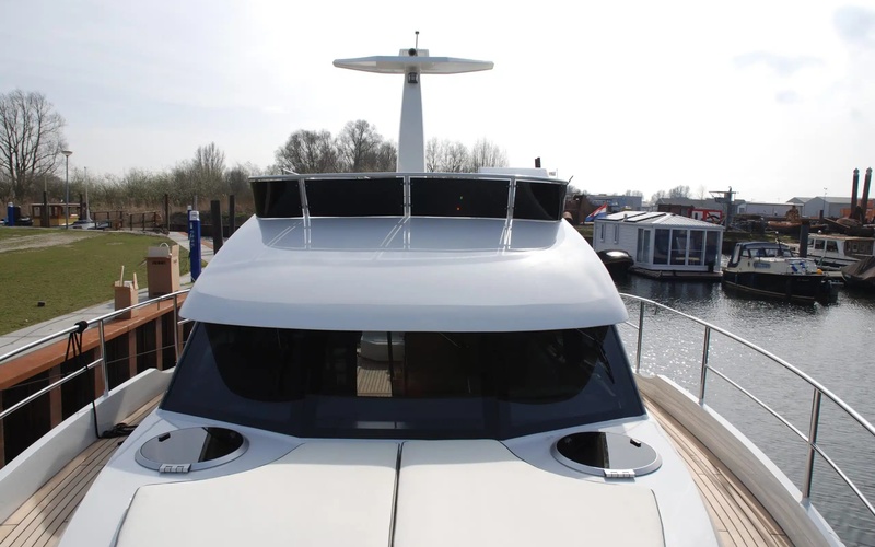 Van Der Heijden Hayden Flybridge