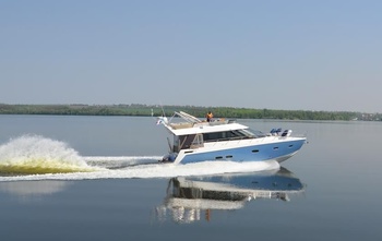 Sealine F46