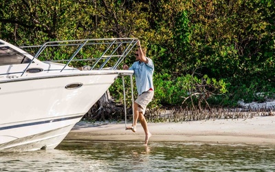 Cutwater C-24 Sport Coupe