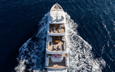 Novurania Catamaran 28