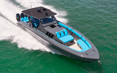 Midnight Express  43' Solstice