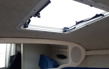 2004, Sea Ray 235 Weekender