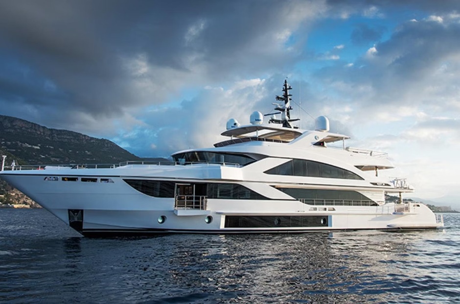 Gulf Craft Lira