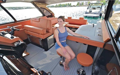 Cruisers Yachts 42 GLS I/O