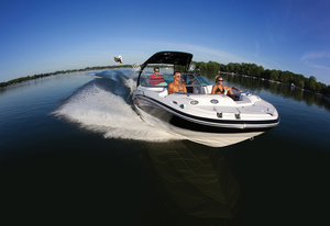 Deck Boats: боурайдеры с расширенным носом