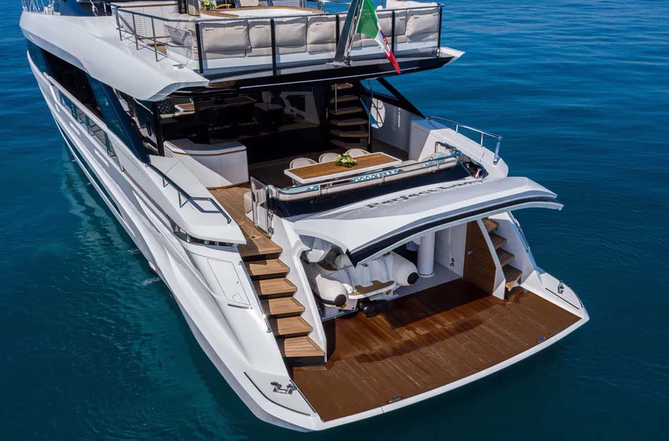 Mangusta Yesenia