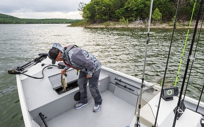 Crestliner 1860 Retriever RCC