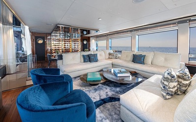 Hustler 49 Esprit De Soleil