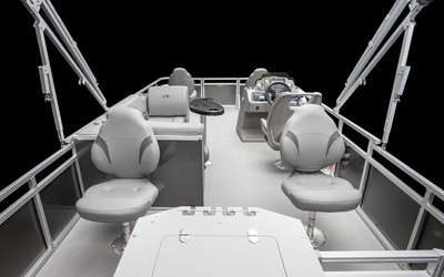 Avalon Venture Cruise Bow Fish 18