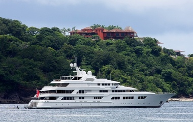Feadship Ebony Shine